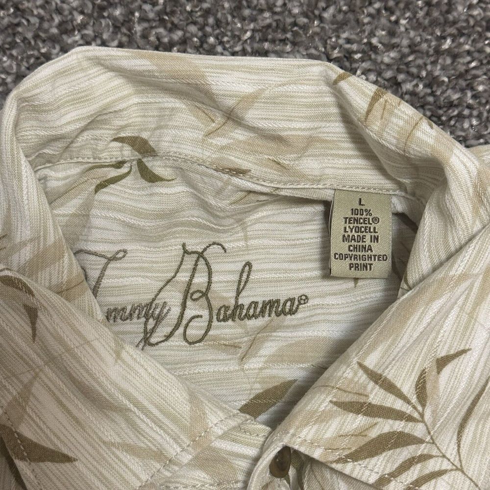 Tommy Bahama Men's L Tencell Beige Floral Short Sleeve Hawaiian Buttons Shirt - Picture 3 of 5